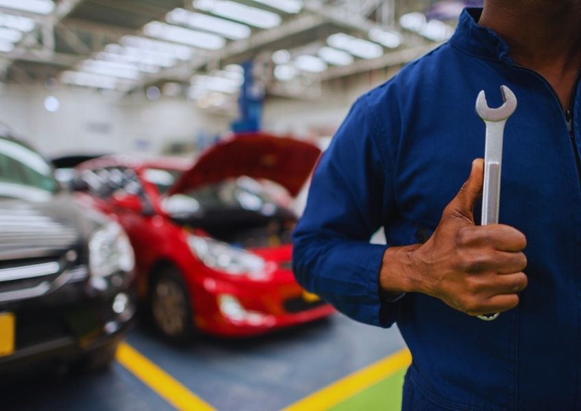 Oto Hizmetlerinde Sosyal Medya ile Güven İnşa Etmek